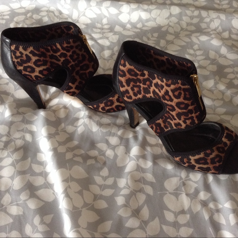 Or Best Offer! Isola Heel Leopard Sandal